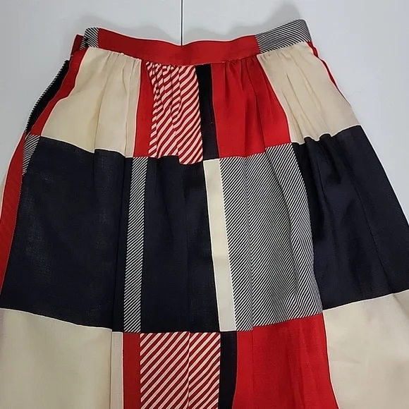 Jaeger Color Block Wool Skirts/ Size 6. - Picture 3 of 10